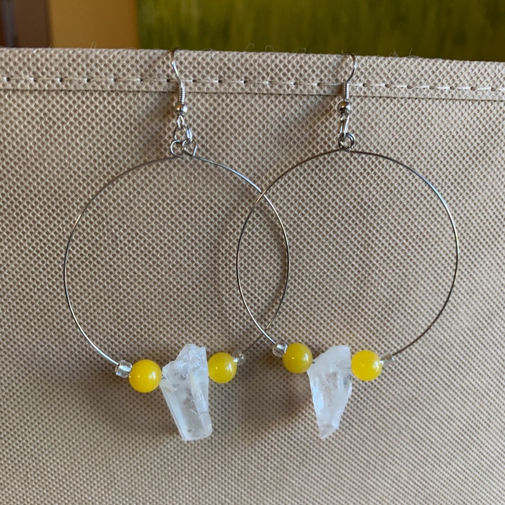 Crystal point w/yellow jade hoop earrings